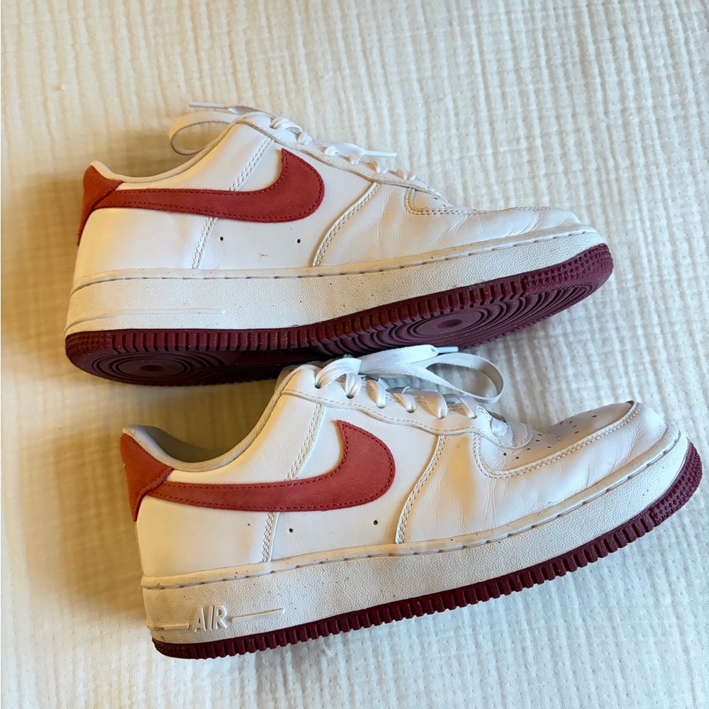 Nike Air Force 1 - Adobe